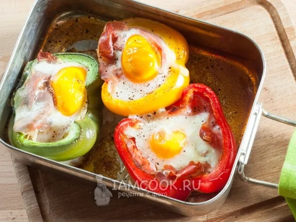 Фото готового блюда: Яичница в духовке