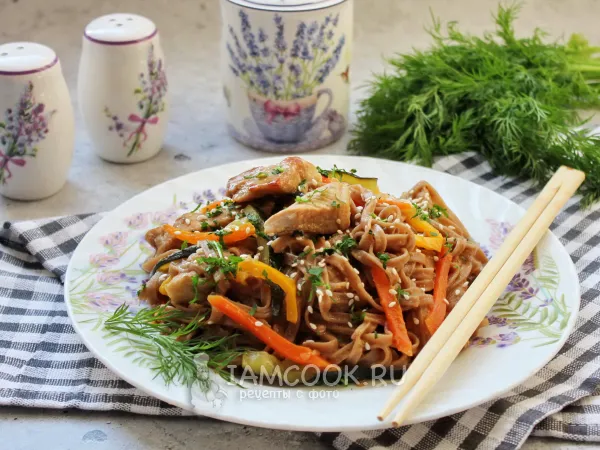 Фото блюда: Гречневая лапша со свининой в соусе терияки