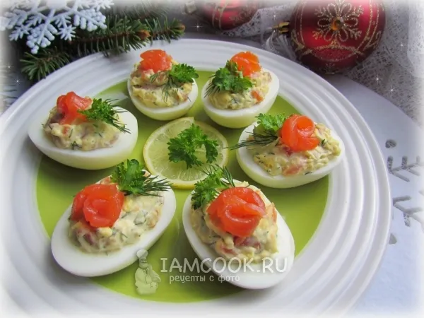 Фото блюда: Яйца, фаршированные красной рыбой