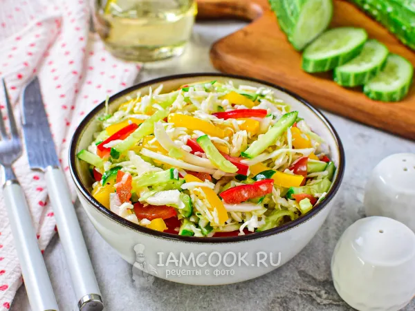 Фото блюда: Капустный салат с огурцом и болгарским перцем