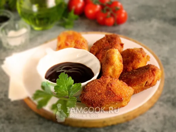 Фото готового блюда: Котлеты из сосисок и сыра в панировке