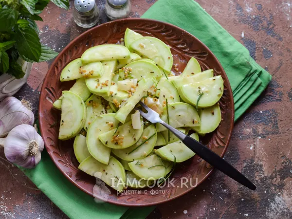 Фото блюда: Хрустящие малосольные кабачки