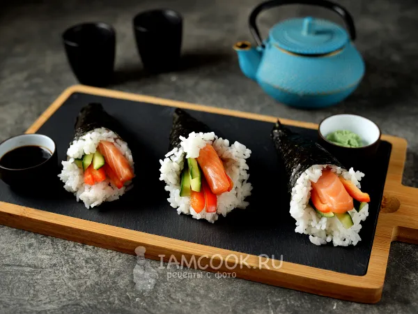 Фото блюда: Темаки суши (суши-кулечки)