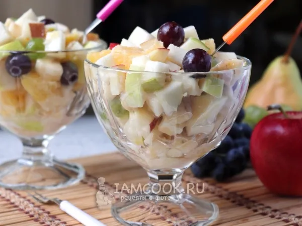 Фото блюда: Фруктовый салат с йогуртом для детей