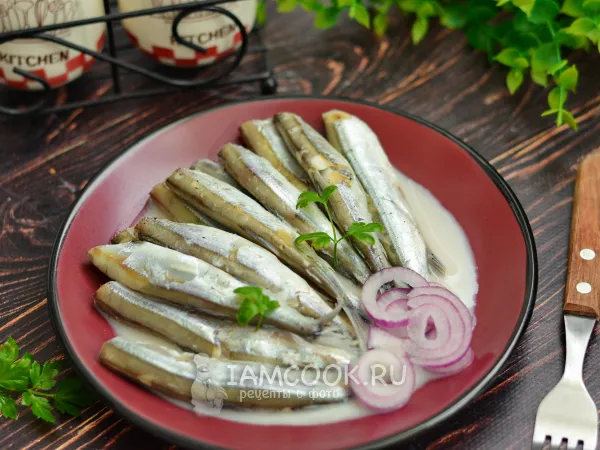 Фото блюда: Мойва в молоке на сковороде