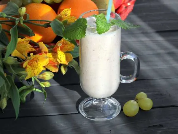 Фото блюда: Коктейль из шампанского с клубникой