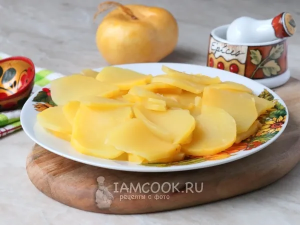 Фото готового блюда: Пареная репа в мультиварке