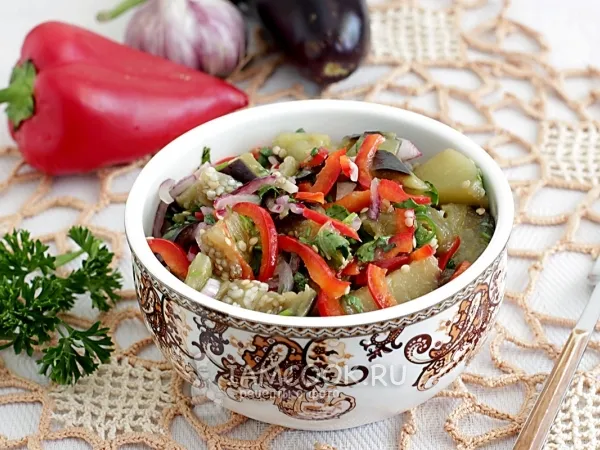 Фото готового блюда: Острый салат из баклажанов