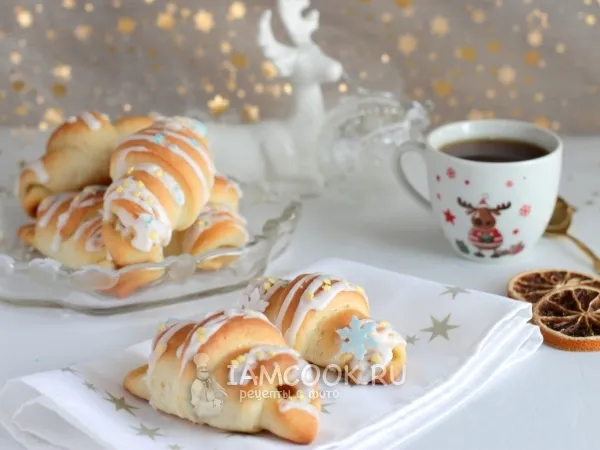 Фото готового блюда: Рогалики с жареными яблоками