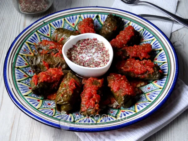 Фото готового блюда: Долма в томатном соусе