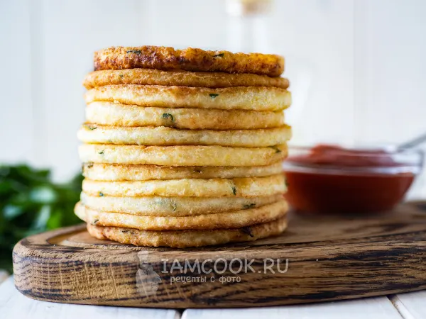 Фото блюда: Лепешки из кукурузной крупы (каши) на сковороде