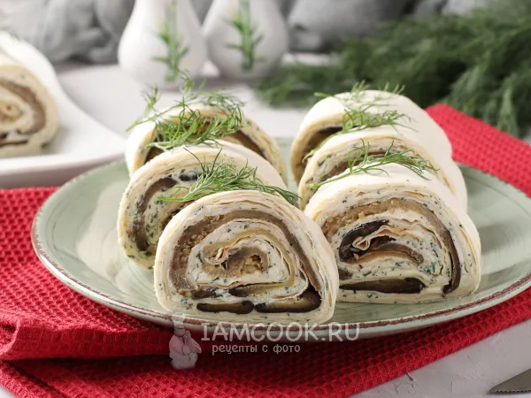 Фото готового блюда: Рулет из лаваша с баклажанами