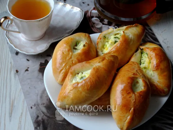 Фото готового блюда: Расстегай с яйцом