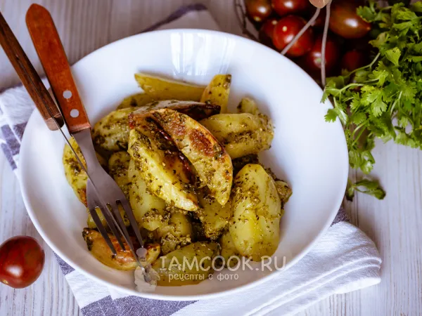 Фото готового блюда: Картофель с соусом песто