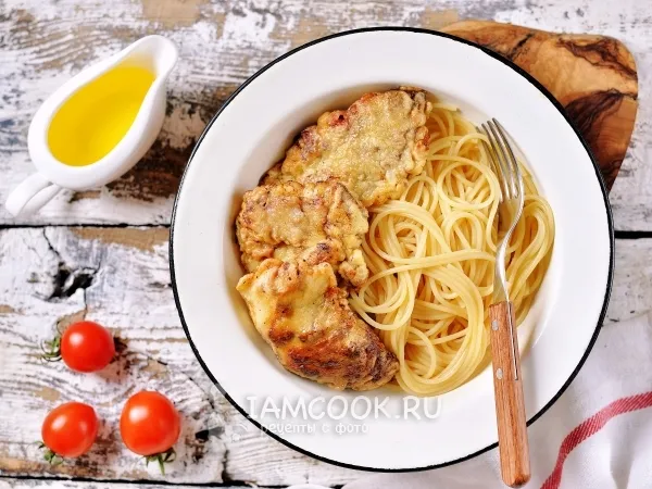 Фото готового блюда: Отбивные из свиной печени в кляре с майонезом