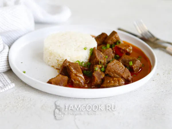 Фото блюда: Говядина на сковороде с подливой