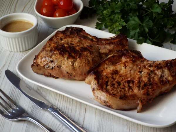 Фото блюда: Свиная корейка на кости на мангале