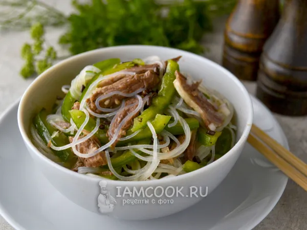 Фото блюда: Салат с фунчозой и говядиной