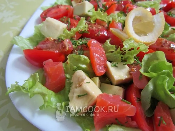Фото готового блюда: Салат с семгой и авокадо
