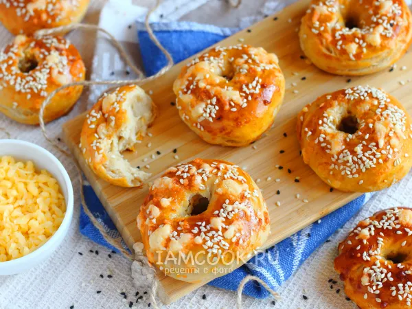 Фото готового блюда: Сырные бублики