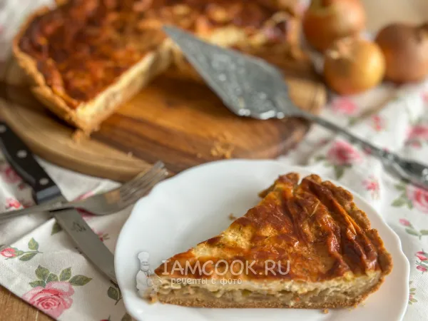 Фото блюда: Сырно-луковый пирог