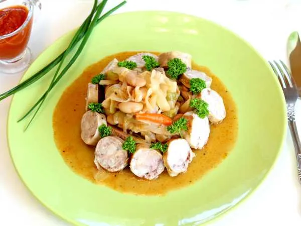 Фото блюда: Солянка из капусты в мультиварке