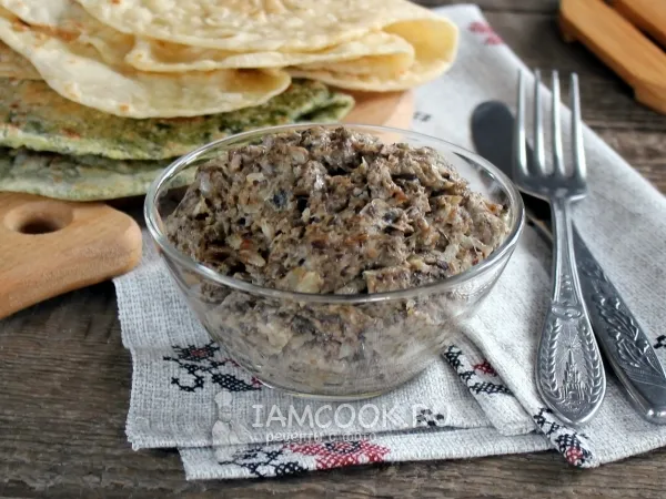 Фото блюда: Грибная икра из замороженных грибов