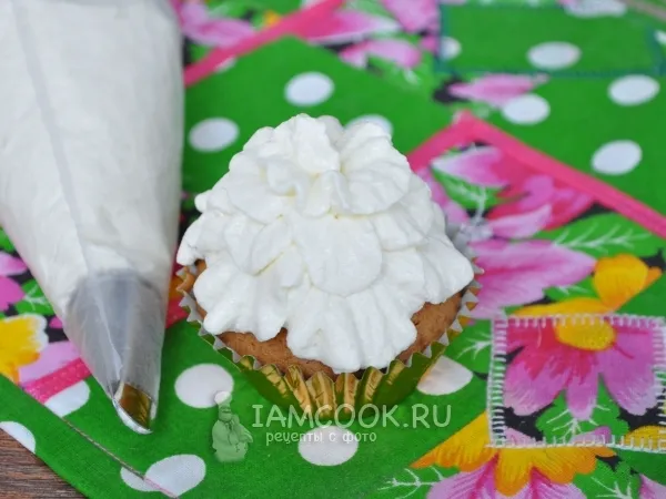 Фото готового блюда: Крем для оформления тортов и пирожных