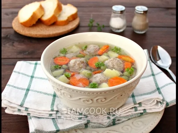Фото блюда: Суп с фрикадельками и зеленым горошком