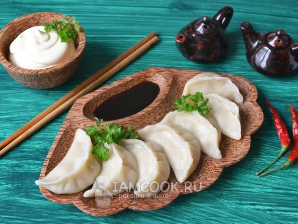 Фото готового блюда: Пельмени с кальмарами