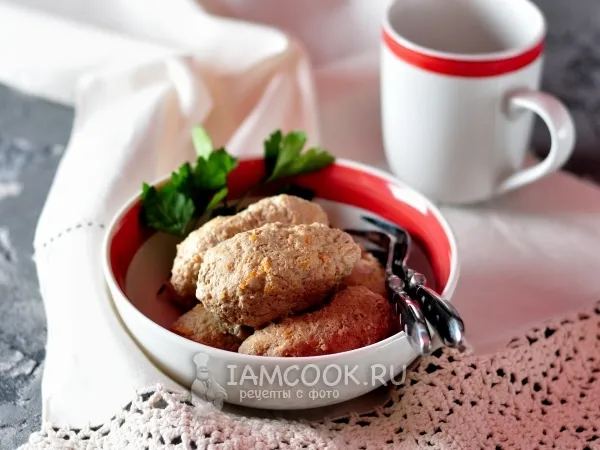 Фото готового блюда: Котлеты на пару в сковороде