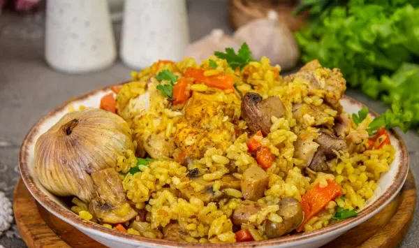 Фото блюда: Плов с курицей и шампиньонами