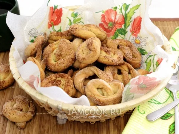 Фото готового блюда: Крендельки с корицей
