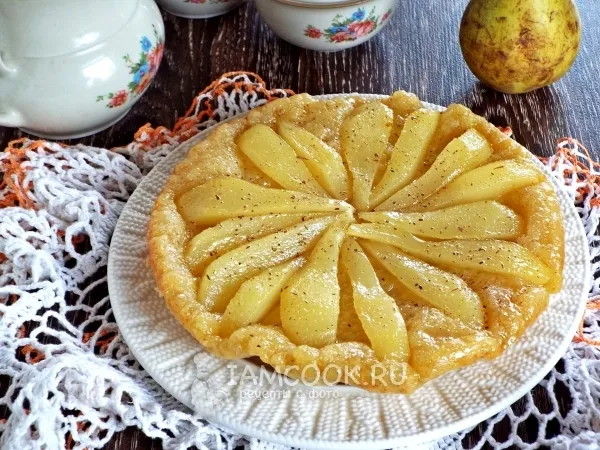 Фото готового блюда: Тарт татен с грушей