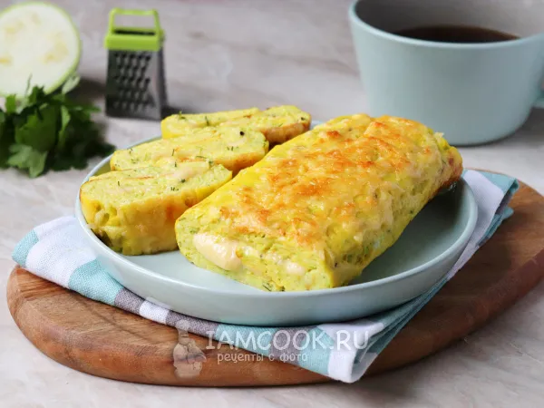 Фото готового блюда: Рулет из кабачков с сыром в духовке