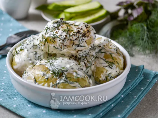 Фото готового блюда: Молодая картошка в сметане с укропом