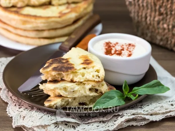 Фото готового блюда: Творожные лепешки на сковороде