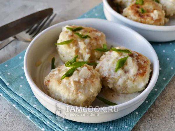 Фото готового блюда: Рыбные тефтели в сливочном соусе