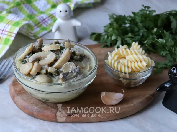 Фото блюда: Грибы со шпинатом и сливками