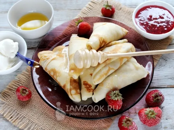 Фото готового блюда: Классические тонкие блины на сыворотке