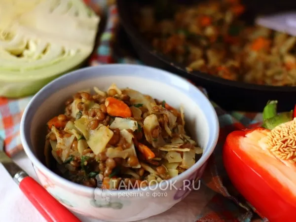 Фото блюда: Тушеная капуста с чечевицей