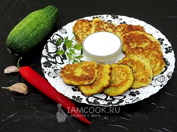 Фото блюда: Кабачковые оладьи с картофельным пюре