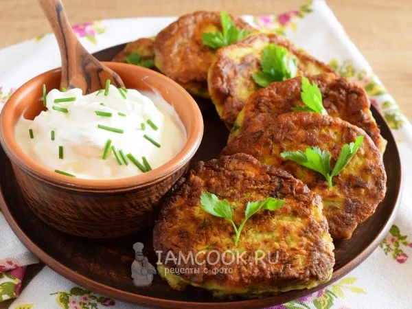 Фото блюда: Пышные оладьи из кабачков на кефире