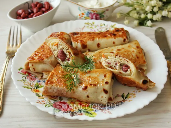 Фото блюда: Блины с курицей и фасолью