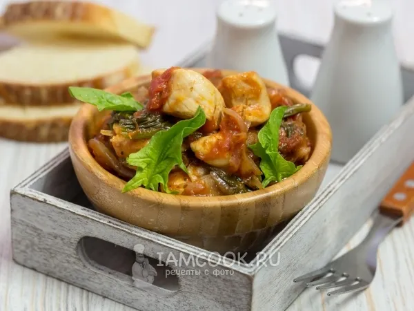 Фото блюда: Куриное филе в томатном соусе на сковороде