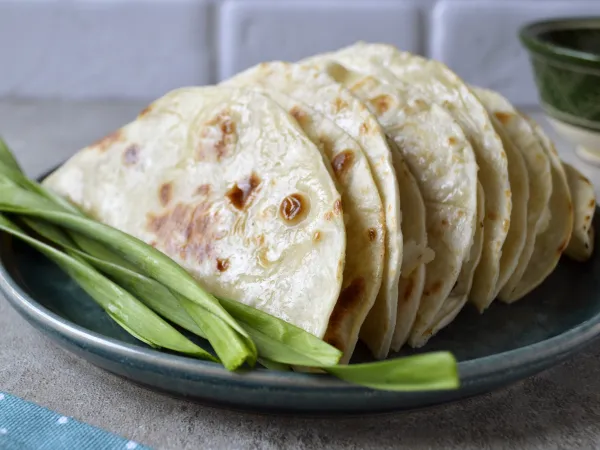 Фото блюда: Лепешки кыстыбый с картошкой из теста на воде