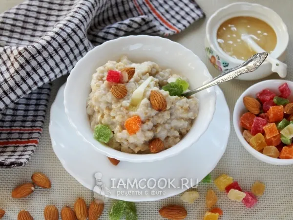 Фото готового блюда: Вязкая овсяная каша в микроволновке на молоке