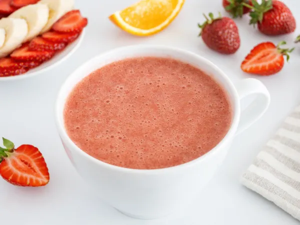 Фото блюда: Смузи с бананом, клубникой и апельсином