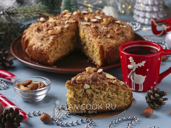 Фото готового блюда: Морковно-ореховая шарлотка