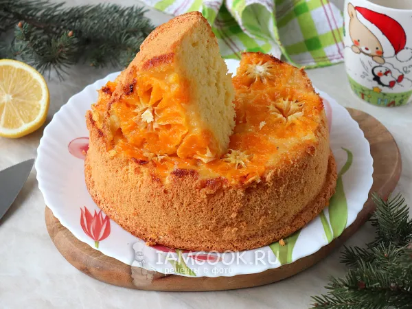 Фото готового блюда: Рождественская шарлотка с мандаринами (пышная)